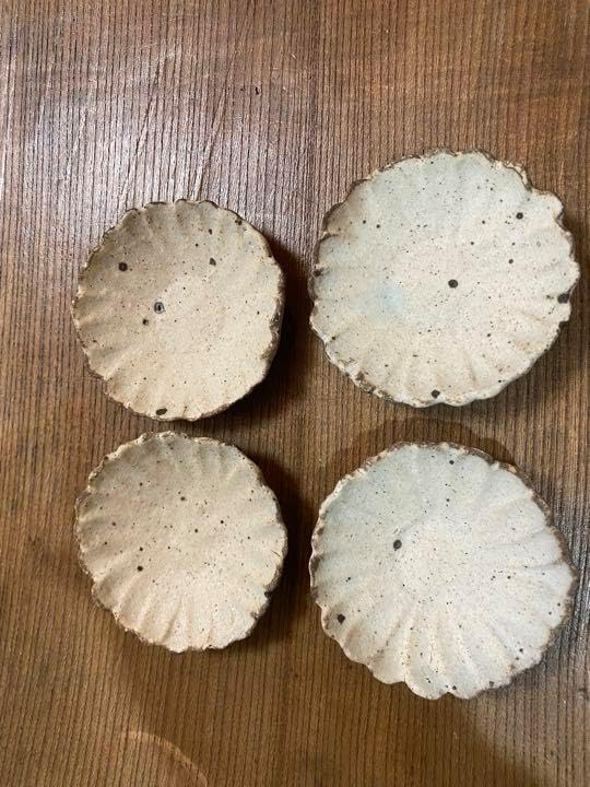 加藤直彦　志野菊型手造り和皿揃え　陽明庵 加藤直彦 志野菊型手造り和皿揃え 陽明庵